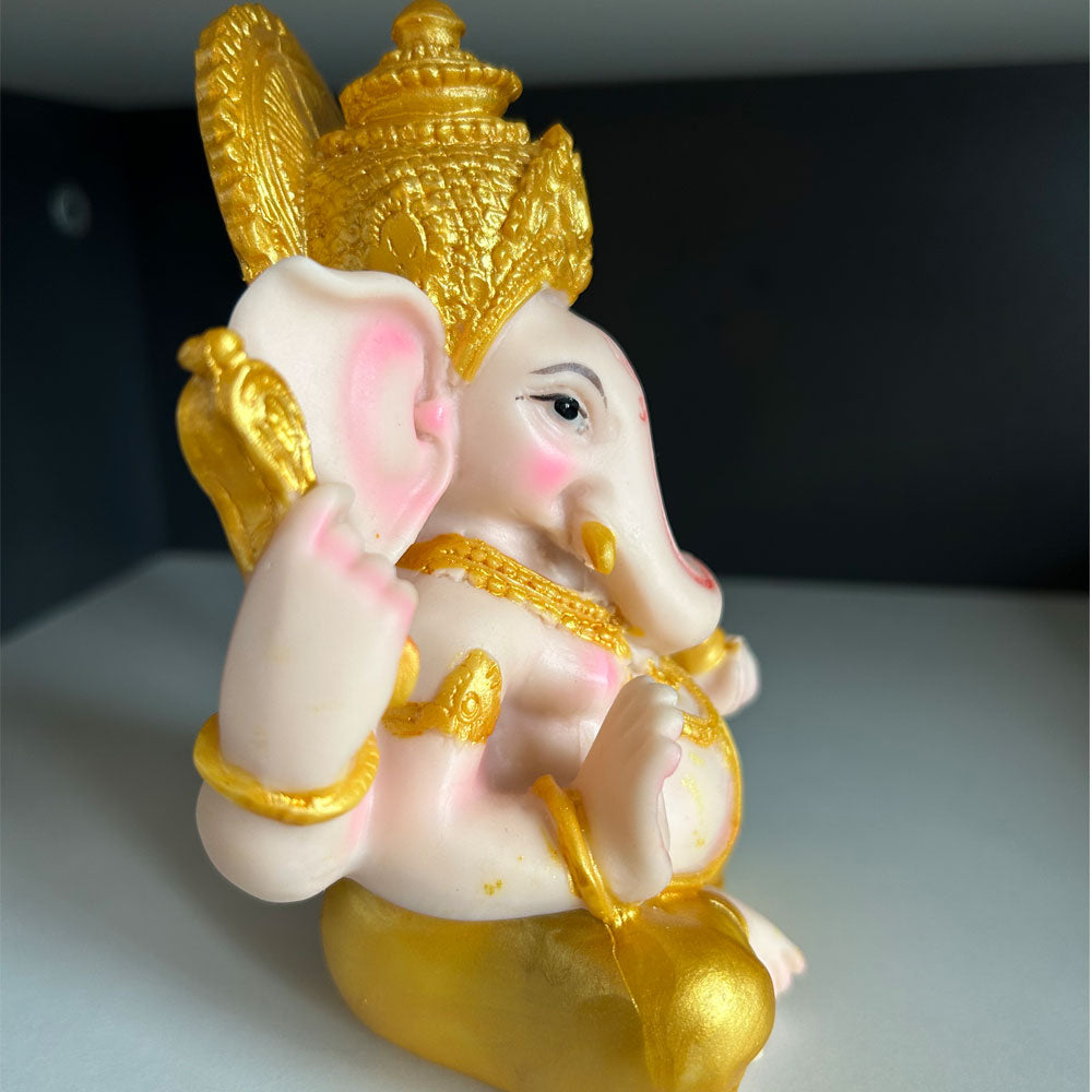 8cm Resin Ganesha Statue for Home Altar - Handcrafted Hindu God of Wisdom Decor