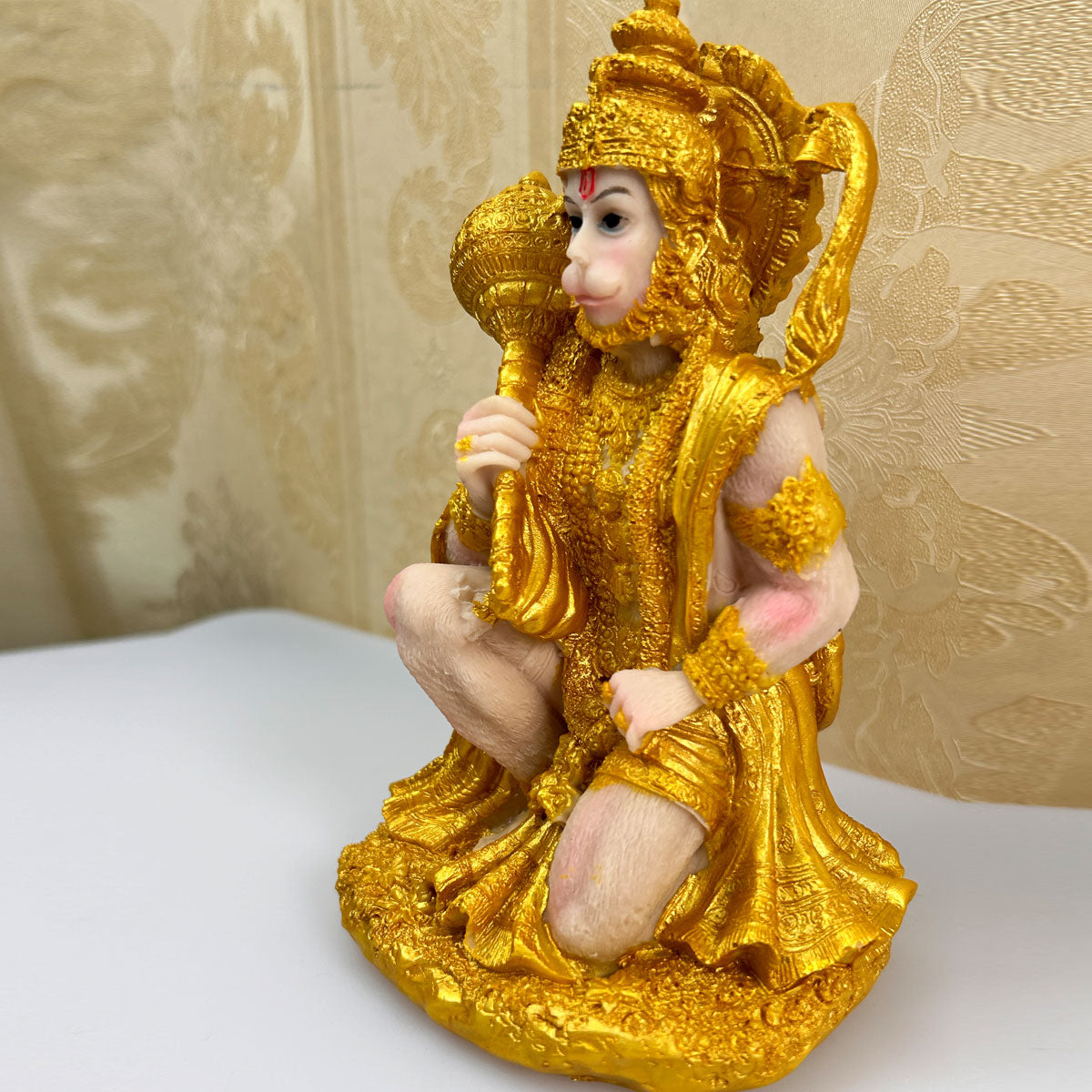 Statue of Hanuman, the Hindu God of War and Monkey God; Buddha statue ornament; resin crafts