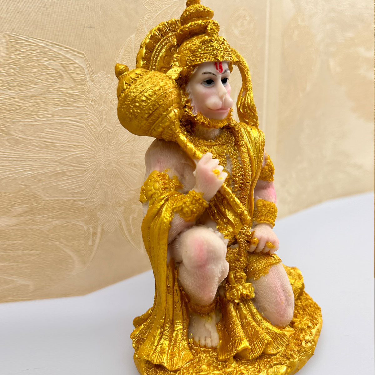 Statue of Hanuman, the Hindu God of War and Monkey God; Buddha statue ornament; resin crafts