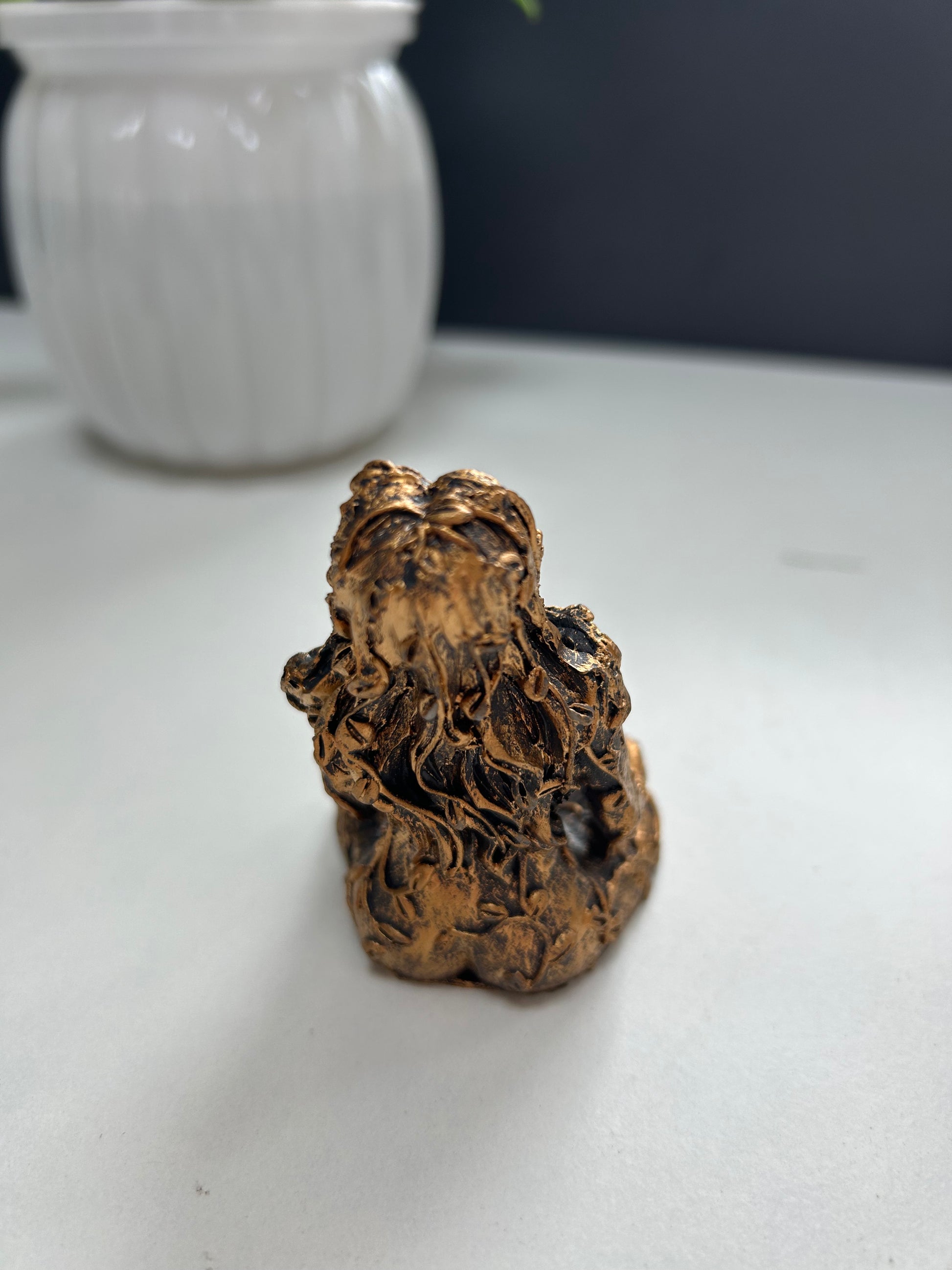 Gaia Statue copper material home decor